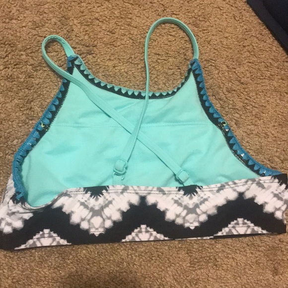 Two piece suit - Picture 2 of 3